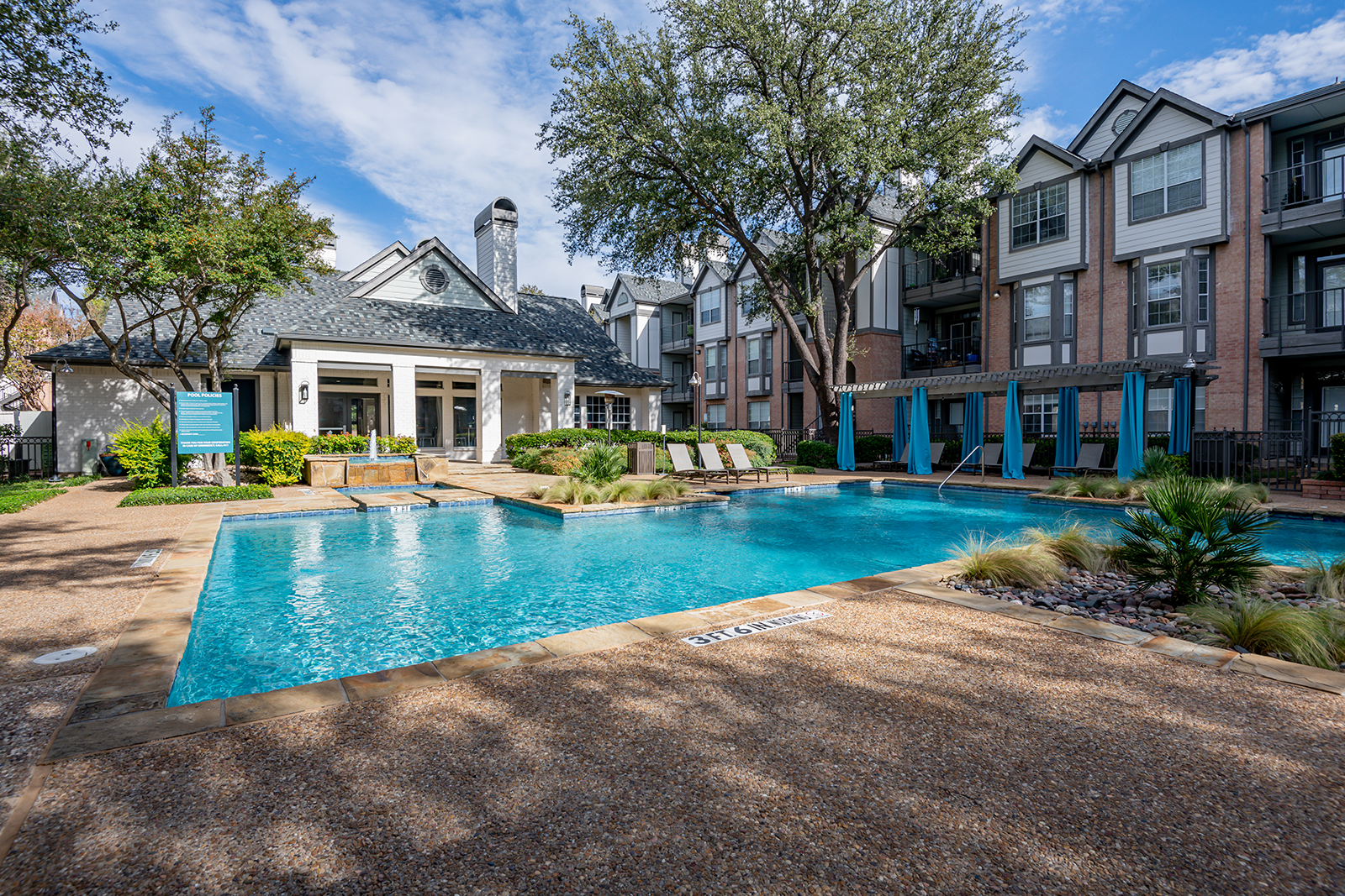 luxury dallas apartment pool area with cabanas